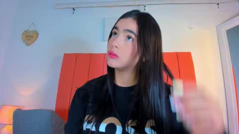 VALENTINA  3 online show from 11-19-25, 12:05