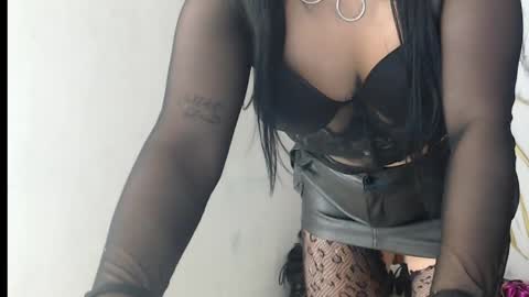 Snapshot of valen_ross7 chatting on 06-08-26, 01:33 valen_ross7 online show from 06-08-26, 01:33