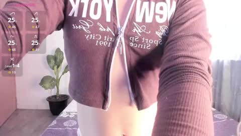 IG-valen mendoza99  twitter valenthompson99 online show from 05-27-26, 07:22