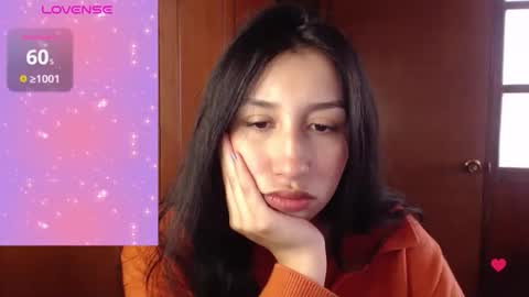 Snapshot of valen_tina33 chatting on 04-25-26, 02:14 Valentina online show from 04-25-26, 02:14