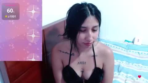 Snapshot of valen_tina33 chatting on 06-06-26, 03:00 Valentina online show from 06-06-26, 03:00