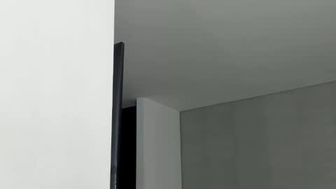 Snapshot of valenjonex chatting on 01-25-25, 10:50 Angela online show from 01-25-25, 10:50