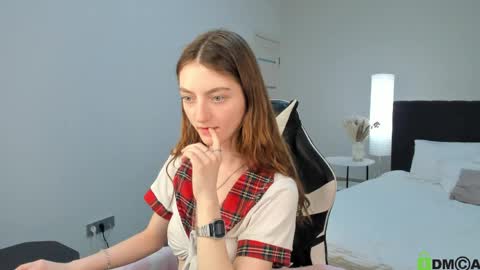 Nora online show from 05-30-26, 11:07