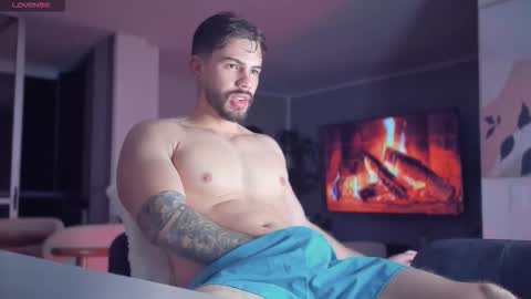 Snapshot of valenthinoking chatting on 02-03-26, 02:53 valenthinoking online show from 02-03-26, 02:53