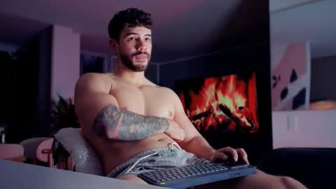 Snapshot of valenthinoking chatting on 02-16-26, 11:23 valenthinoking online show from 02-16-26, 11:23