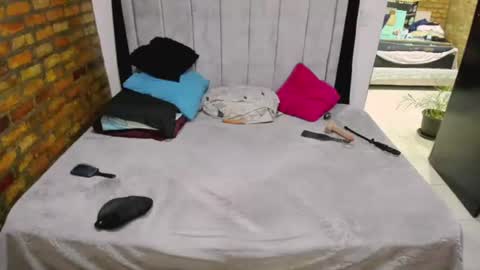 Valentina online show from 07-05-26, 04:19