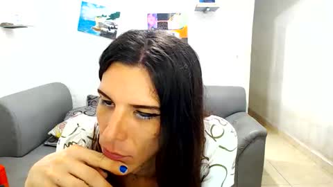 Snapshot of valentina028 chatting on 06-11-26, 10:13 valentina028 online show from 06-11-26, 10:13