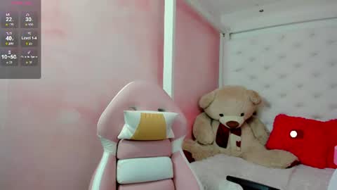Snapshot of valentina__ortiz chatting on 06-12-26, 08:19 VALENTINA online show from 06-12-26, 08:19