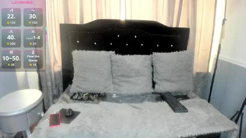 valentina_carter_ online show from 05-18-26, 03:18