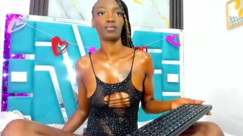 Snapshot of valentina_eboni chatting on 02-14-25, 02:07 Sharon online show from 02-14-25, 02:07