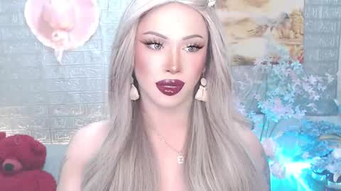 Amanda online show from 04-24-26, 03:42