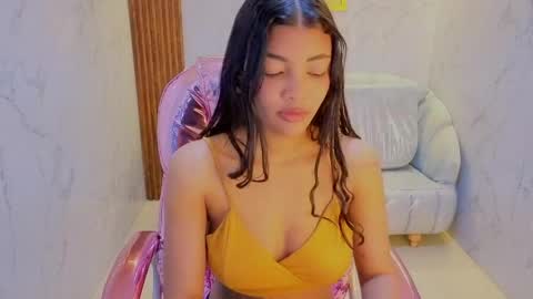 Snapshot of valentina_gomez_s chatting on 05-29-26, 12:36 Valentina online show from 05-29-26, 12:36