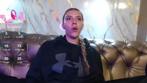 Valentina online show from 09-19-25, 02:18