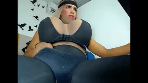 Snapshot of valentinabigcock23 chatting on 03-06-25, 12:41 valentinabigcock23 online show from 03-06-25, 12:41