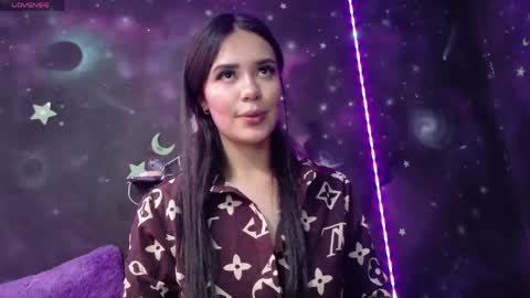 valentinarojass_ online show from 04-18-26, 07:58