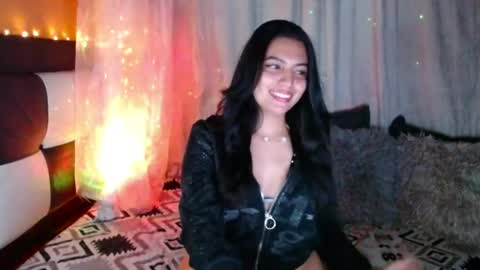 valentinasmith18 online show from 05-25-26, 01:33