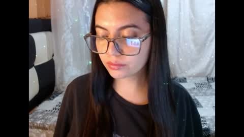 Snapshot of valentinasmith18 chatting on 07-07-26, 04:37 valentinasmith18 online show from 07-07-26, 04:37
