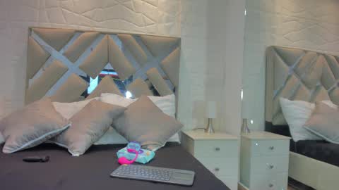 Snapshot of valentinasu_ chatting on 05-27-26, 11:29 VALENTINA online show from 05-27-26, 11:29