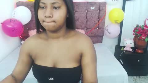 Snapshot of valentinavega18x chatting on 03-22-26, 06:39 valentina vega online show from 03-22-26, 06:39