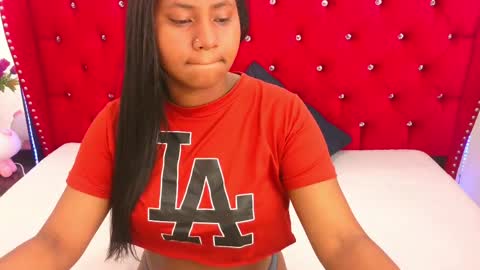 Snapshot of valentinavega18x chatting on 04-13-26, 08:42 valentina vega online show from 04-13-26, 08:42