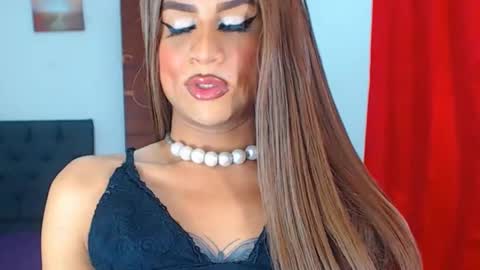 VALENTINA   online show from 12-13-24, 01:04