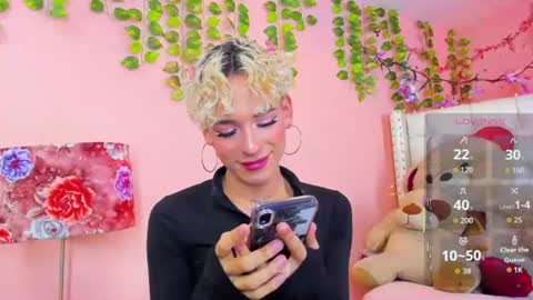 Snapshot of valentinee_xo chatting on 06-26-26, 05:23 valentinee_xo online show from 06-26-26, 05:23
