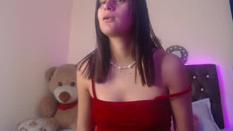 V A L E N T I N I online show from 02-27-26, 08:31