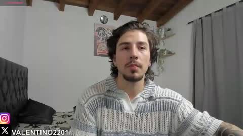 valentino online show from 10-20-25, 01:28