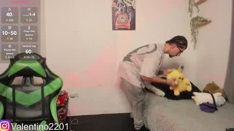 valentino online show from 02-27-26, 04:23