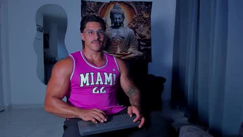 Snapshot of valentino_dossantos chatting on 11-20-25, 09:36 online show from 11-20-25, 09:36