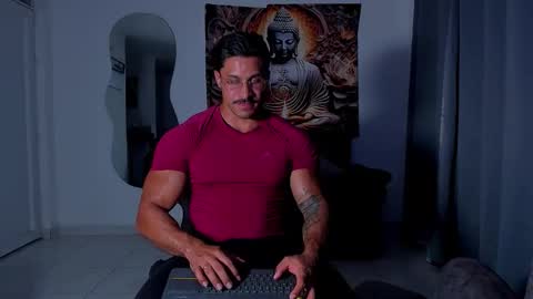 Snapshot of valentino_dossantos chatting on 11-21-25, 10:52 online show from 11-21-25, 10:52