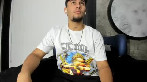 Snapshot of valentino_stonee chatting on 07-13-26, 07:27 valentino_stonee online show from 07-13-26, 07:27
