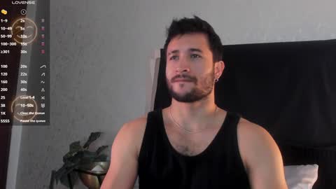 Snapshot of valentinoford chatting on 12-06-24, 04:58 Valentino online show from 12-06-24, 04:58