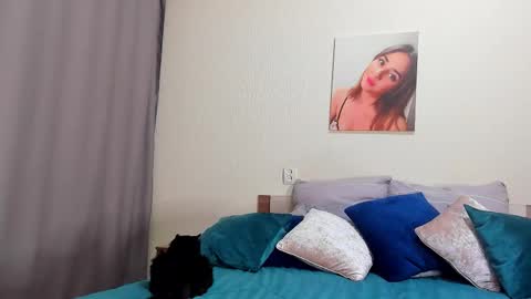 Kate online show from 11-07-25, 02:22