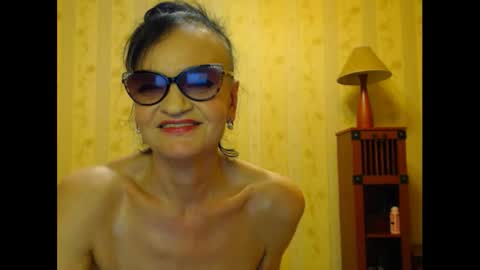 Snapshot of valenttijm3851 chatting on 02-18-25, 08:03 valentijm online show from 02-18-25, 08:03