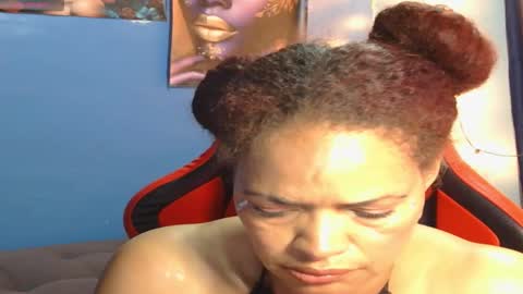 Snapshot of valenttinasex1 chatting on 03-11-26, 06:25 valenttinasex1 online show from 03-11-26, 06:25