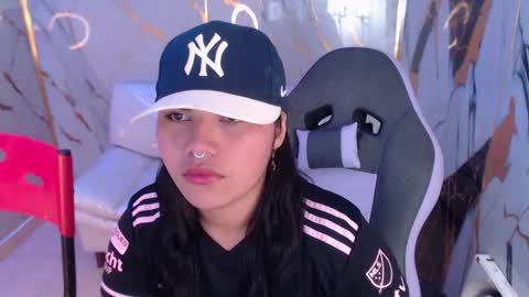 valeri_harpers4 online show from 10-05-25, 12:58