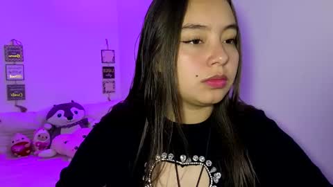 Snapshot of valeria_cherry chatting on 07-17-26, 03:35 valeria online show from 07-17-26, 03:35