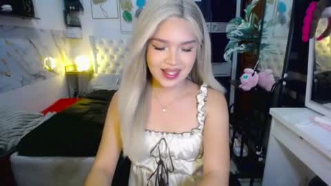 Snapshot of valeria_nikia chatting on 07-20-26, 11:23 VALERIA online show from 07-20-26, 11:23