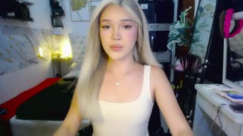 Snapshot of valeria_nikia chatting on 07-25-26, 12:25 VALERIA online show from 07-25-26, 12:25