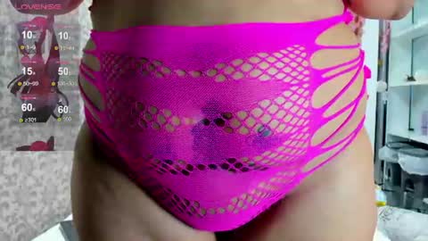 Snapshot of valeria_rivera1 chatting on 06-29-26, 07:25 Costume lover online show from 06-29-26, 07:25