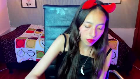 Snapshot of valeria_rossi7 chatting on 12-21-24, 08:21 Valeria online show from 12-21-24, 08:21