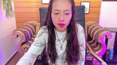 Snapshot of valeria_rossi7 chatting on 12-28-24, 02:32 Valeria online show from 12-28-24, 02:32