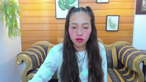 Snapshot of valeria_rossi7 chatting on 12-28-24, 05:35 Valeria online show from 12-28-24, 05:35