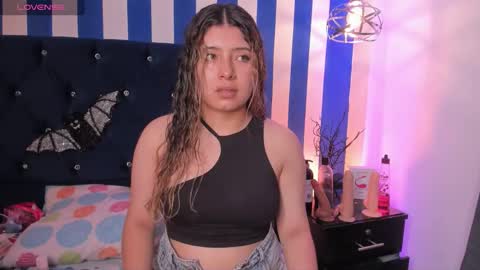 valeria_rouse28 online show from 10-25-25, 05:30