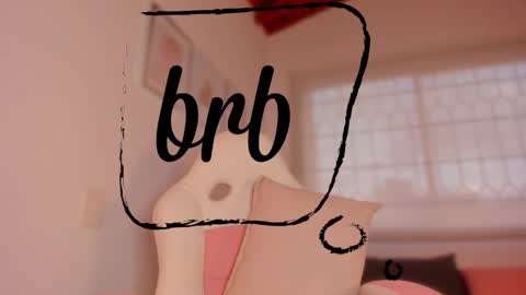 Snapshot of valeria_uribe22 chatting on 10-10-25, 10:20    online show from 10-10-25, 10:20