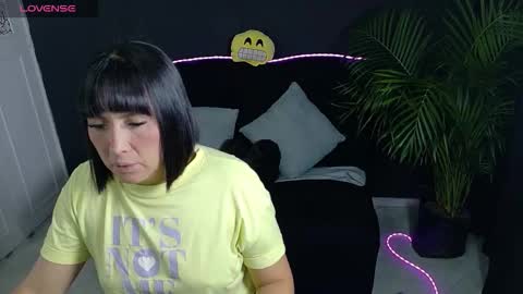 Snapshot of valeriaa_cruz chatting on 03-03-26, 10:21 valeriaa cruz online show from 03-03-26, 10:21