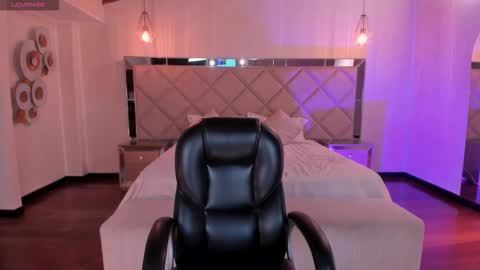 Valeria online show from 11-14-25, 05:06