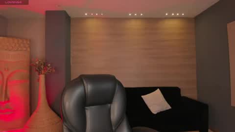 Valeria online show from 04-21-26, 11:49