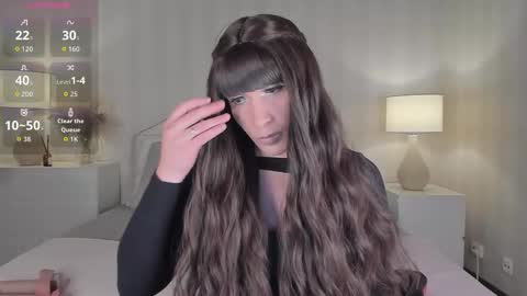 Valeria online show from 10-28-25, 12:09